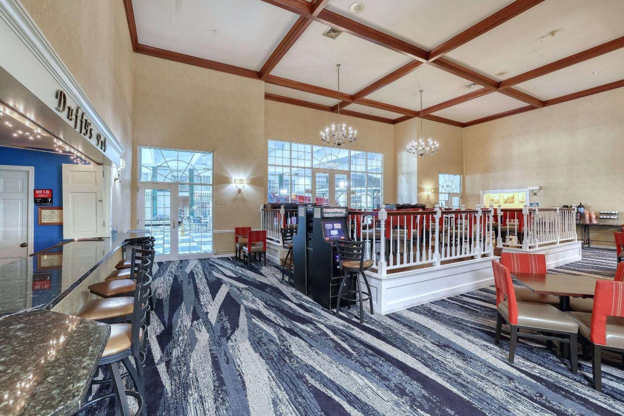 Comfort Suites Appleton Airport Dış mekan fotoğraf